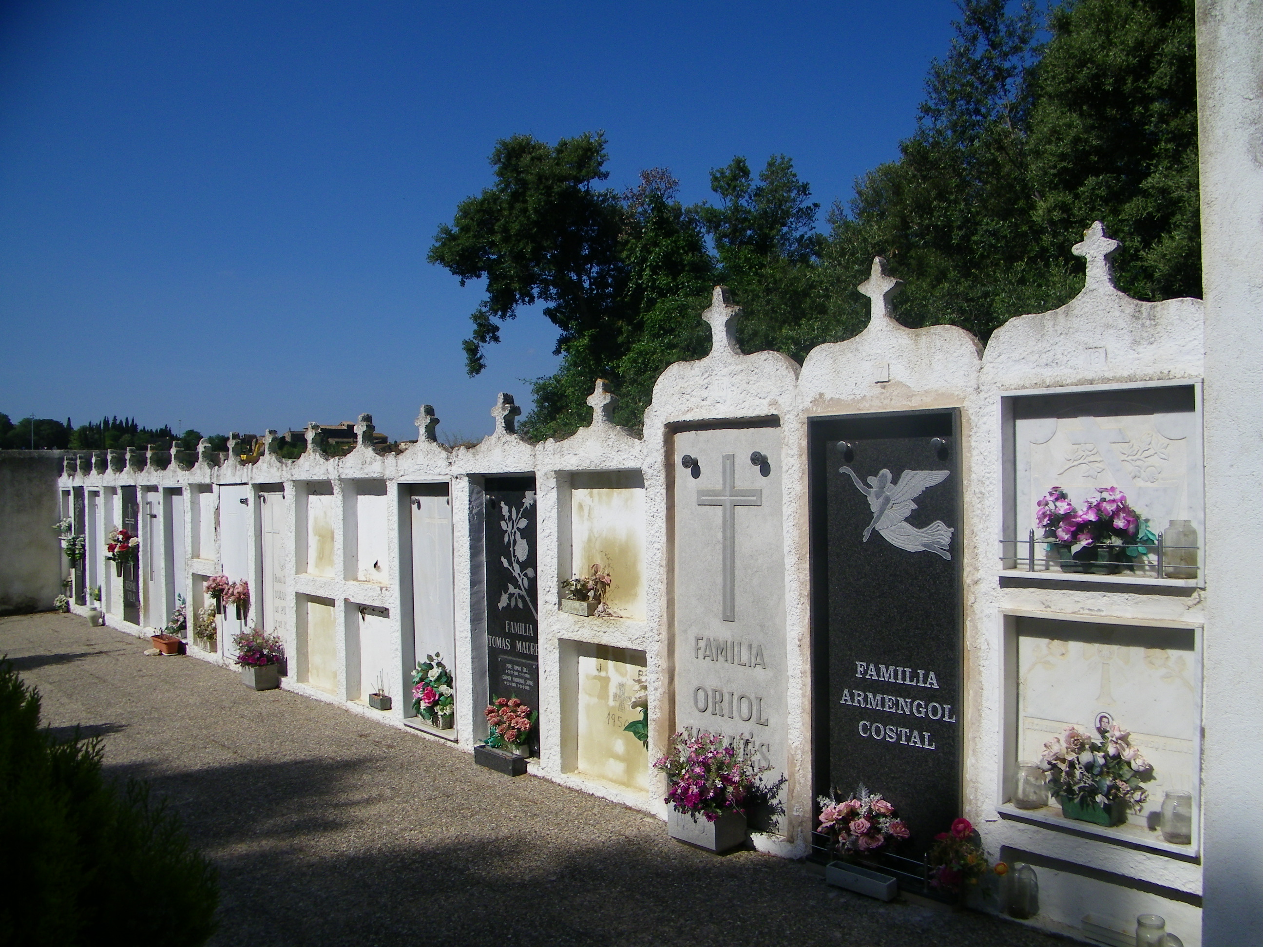 Cementiri d'Arenys d'Empordà | Generalitat de Catalunya, Adriana Geladó
