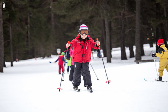 Esquiadors practicant la modalitat de nòrdic a l'estació de Sant Joan de l'Erm | ACN