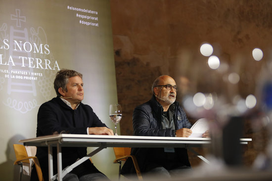 El viticultor Álvaro Palacios i del president de la DOQ Priorat, Sal·lustià Álvarez, durant la presentació de la nova classificació dels vins de la DOQ Priorat | ACN