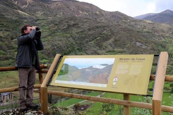 Mirador de l'ossa, sobre el poble d'Isil, al Pallars Sobirà | ACN