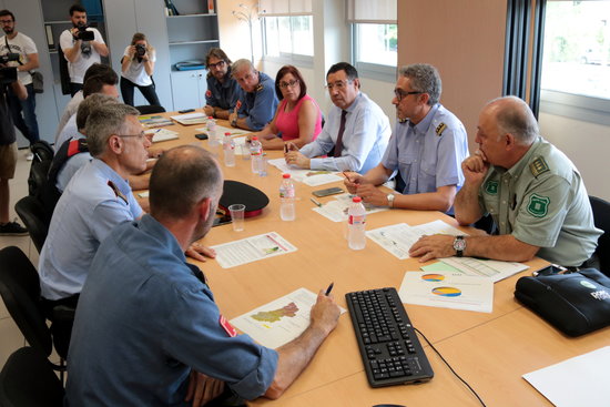 Reunió entre els diferents cossos d'Emergències i de seguretat de Lleida per preparar la campanya forestal | ACN
