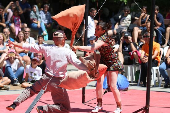 L'espectacle de circ TiraVol a l'Esbaiola't | ACN