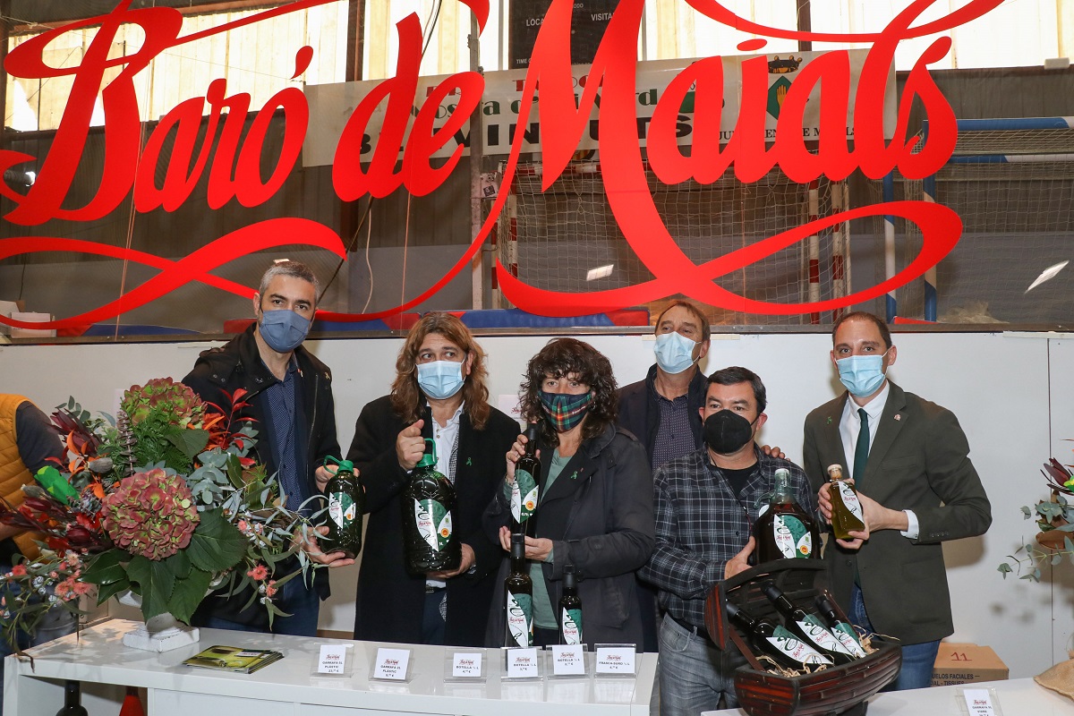 Pla mig de les autoritats, encapçalades per la consellera d'Acció Climàtica, Alimentació i Acció Rural, Teresa Jordà, a la inaguració de la Fira de l'Oli Verd de Maials. Imatge del 20 de novembre de 2021. (Horitzontal)